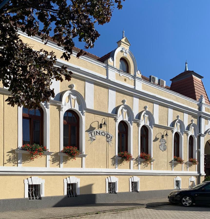 Bed and Breakfast Tinodi Fogado Шарвар Екстер'єр фото