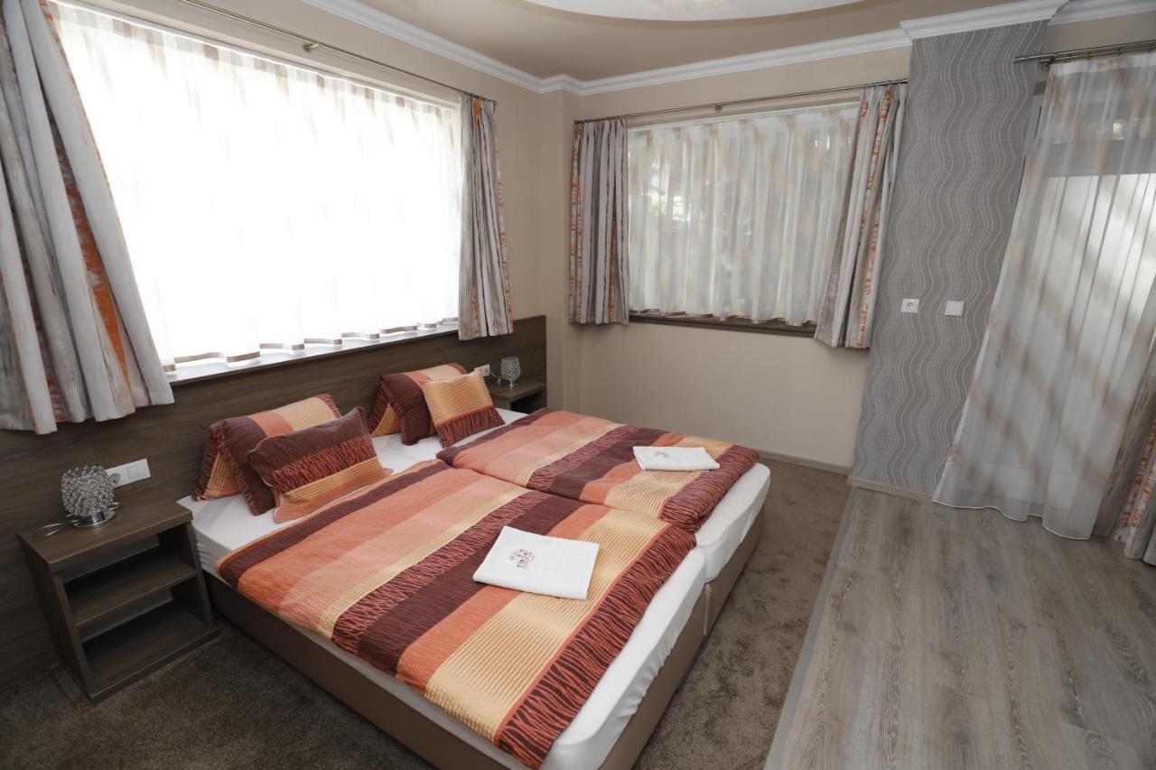 Bed and Breakfast Tinodi Fogado Шарвар Екстер'єр фото