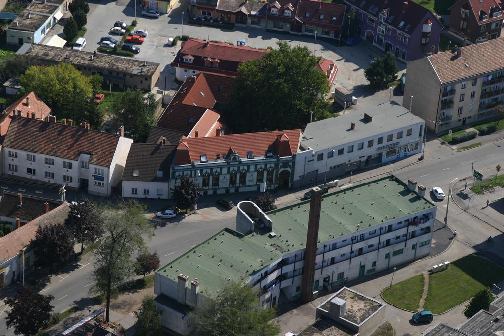 Bed and Breakfast Tinodi Fogado Шарвар Екстер'єр фото